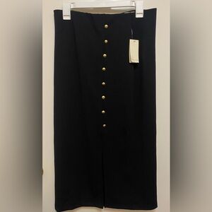 Black skirt with slit